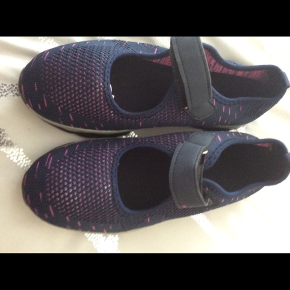 Summer Casual Mesh Shoes 6 Wide - Picture 1 of 3